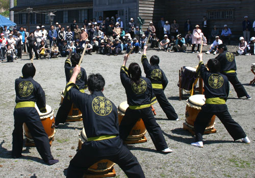 北海道-おびら太鼓麓龍様（太鼓半纏・法被・衣装）