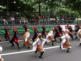 2001年よさこい-根室四島踊り隊様-10