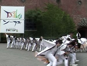 1999年よさこい-北海道（美瑛町）-丘の舞びえい様-2