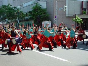 2007年よさこい-華酔組様-1
