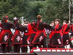 2002年よさこい-北海道（旭川）-華酔組様-4