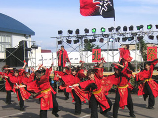 2005年よさこい-華酔組様-3