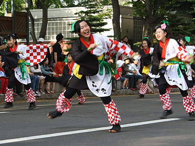 2011年よさこい-祭援隊しらたき様-1