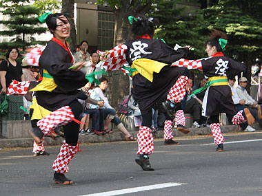 2011年よさこい-祭援隊しらたき様-2