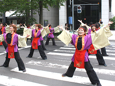2011年よさこい-佛教大学よさこいサークル紫踊屋様-16