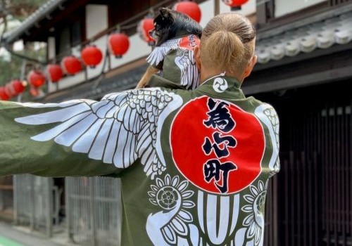 「外国人の観光客からどこに売ってるの、売って欲しいとまで言われました。」